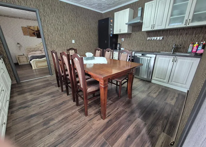 Vidiecky Dom * Leles